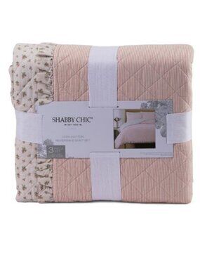 Shabby Chic Soft Pink Reversible Quilt Set with Floral Ruffle
